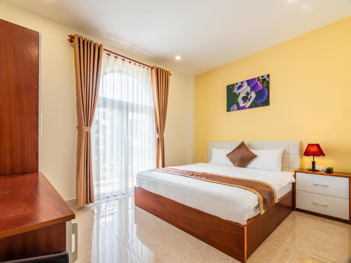 Aurora Hotel Dalat Екстериор снимка