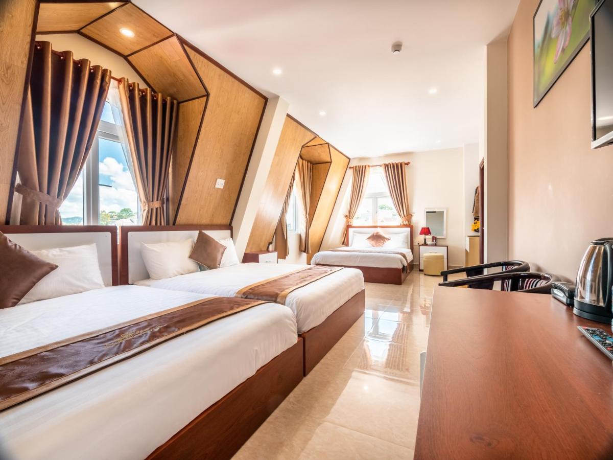 Aurora Hotel Dalat Екстериор снимка