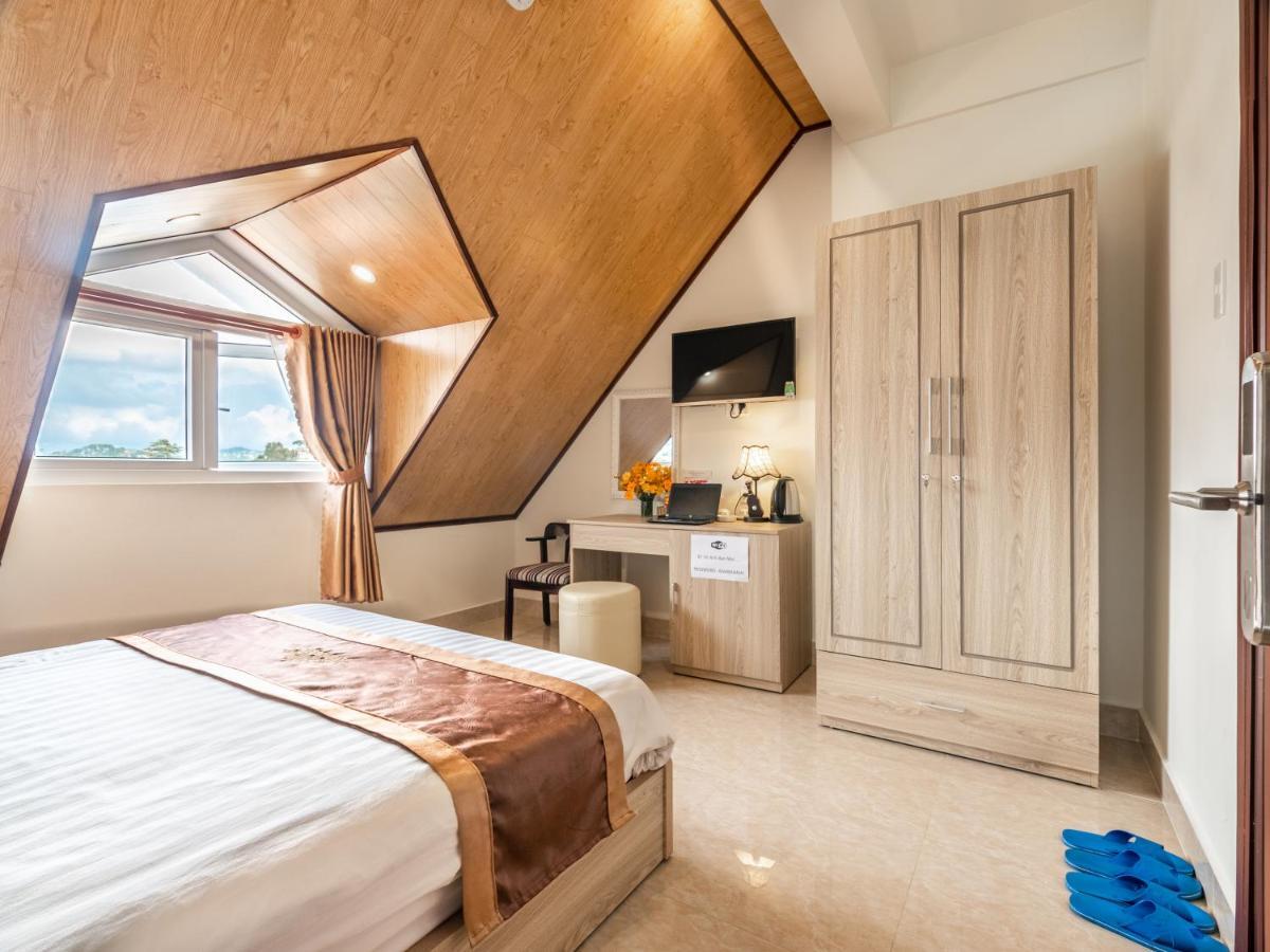 Aurora Hotel Dalat Екстериор снимка