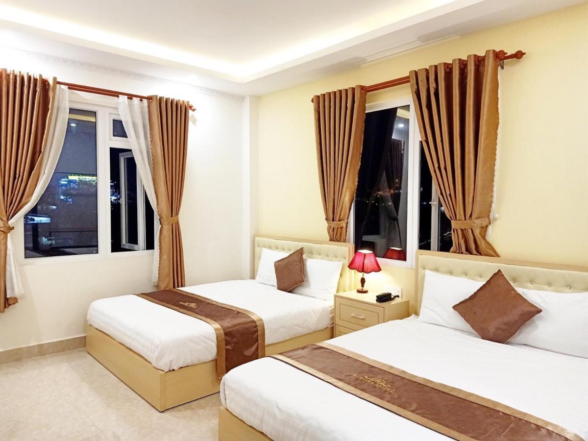 Aurora Hotel Dalat Екстериор снимка